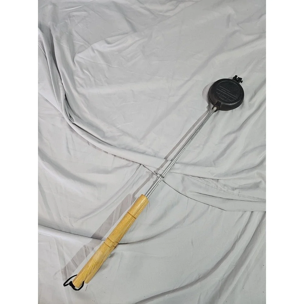 Old Mountain Campfire‎ Hamburger Press Cooker 2014 Cast Iron Non-Stick